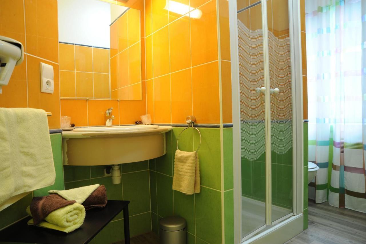 Hotel Du Lac Treignac 외부 사진